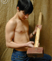 TBW - Famous Models - 1 5dd1625fb35b9.jpg