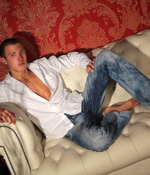 TBW - Famous Models - 4 5dd19f5dca441.jpg