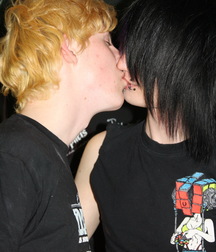 Two Emo Twinks 5dd3098319ed1.jpg