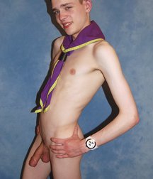 Boy Jonesy Having Fun 5ddd7fa39aff5.jpg