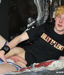 Cody Andrews (Emo Boy) Audition 5ddd88a8666d3.jpg
