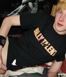 Cody Andrews (Emo Boy) Audition 5ddd88ab39421.jpg