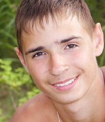 Leo 5de688d898745.jpg
