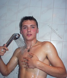 Vitalik 5de6b943719ff.jpg