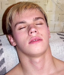 Colin 5df7ed27b921b.jpg