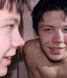 Emil 5dffe6d484891.jpg