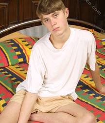 Jenya - A Straight boy for Gay Porn 5e0de5ec952ea.jpg