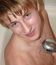 Konstantin - Young Gay Boy with Cum and Shower Porn 5e138d80a9827.jpg