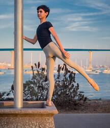 Ballet Boys - Artistic Performance 5f452c0bbe2d9.jpg