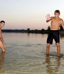 Oleg and friends (High Res) 5f455fee68ae9.jpg