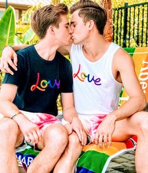 cute twinks 5cfbeb48b3c03.jpg