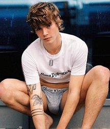 Twinks in Briefs 5cfd7f8502d10.jpg