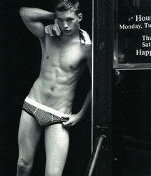 Twinks (4) 5cfec43684f4b.jpg