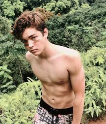 Undies 5d08d3fa7a941.jpg