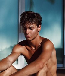 Undies 5d08d4104c7c7.jpg