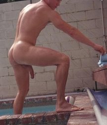 Bottoms UP 5d0a4a539f2c0.jpg