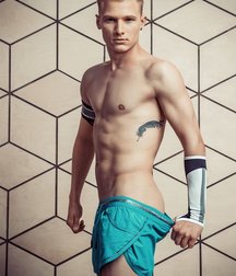 A Few Good Twinks 5d226cf8a8190.jpg