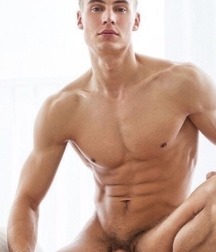 Monday Hotties 5d2c620e051aa.jpg