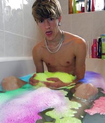 Saturday's Twinks 5d4e2f59d0989.jpg