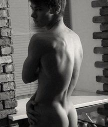 Twinks for a Saturday 5d4f333e8e9b9.jpg