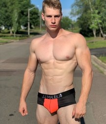 Hot N Hard 5d6053971381b.jpg