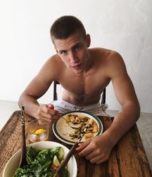 Handsome Twinks 5d6134a4dae80.jpg
