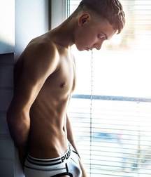 Absolutely Gorgeous Guys 5d646cff659bc.jpg