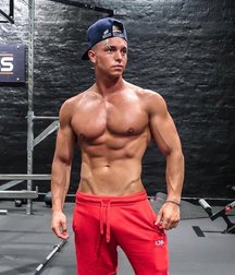 A Few Good Twinks 5d6536c86d5c0.jpg