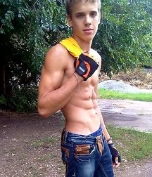 Hotties for tonight 5d6596ef0cdd6.jpg