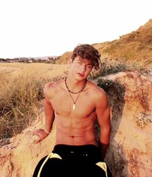 Hotties for tonight 5d6597147be9c.jpg