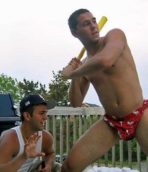 Guys just wanna have fun! 5d67961e2fd27.jpg
