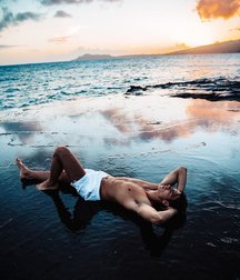 Seaside Twinks 5d6bd12f2f725.jpg