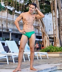 Seaside Twinks 5d6bd20dd9f91.jpg