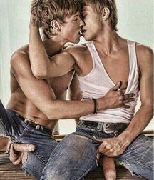 Thursday Desires 5d715cc406d9e.jpg