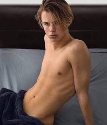 Twinks on a Tuesday 5d7809dec83c3.jpg