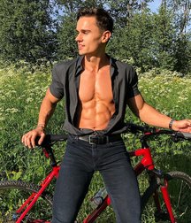 Twinks on a Tuesday 5d780a199ab98.jpg
