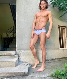 Twinking Tuesday 5d9ce46c7c227.jpg