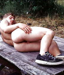 Tuesday's Twinking Lads 5dd33cb5a17c1.jpg