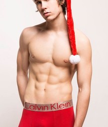 December Twinking Guys 5e06888560560.jpg
