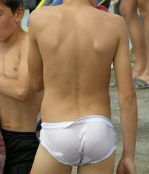 Twinks on a Sunday 5e093c79a2e83.jpg