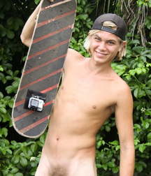 Hot Guys With Hot Bods Twinks Gay 10 5e3deecdaafd6.jpg
