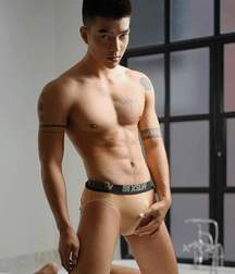 April Twinks Porn 5e87721b2d3d7.jpg