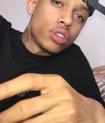 Blue and green eyed black twinks 5cfafe1465695.jpg