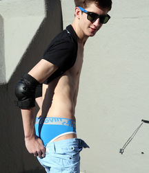 Twinks 1 5cfcf4e6f18d3.jpg
