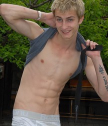 Twinks 50 5d1910eac19d9.jpg