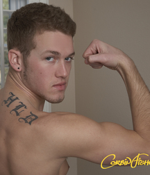 Twinks 81 5d2a38227f680.jpg