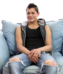 Twinks 90 5d2ccf8e5037f.jpg