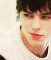 Twinks 110 5d3c39de39bb1.gif