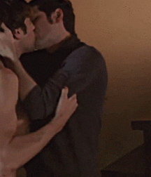 Twinks 110 5d3c39e2ed86b.gif