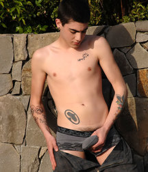 Twinks 112 5d3cb1c8b206c.jpg